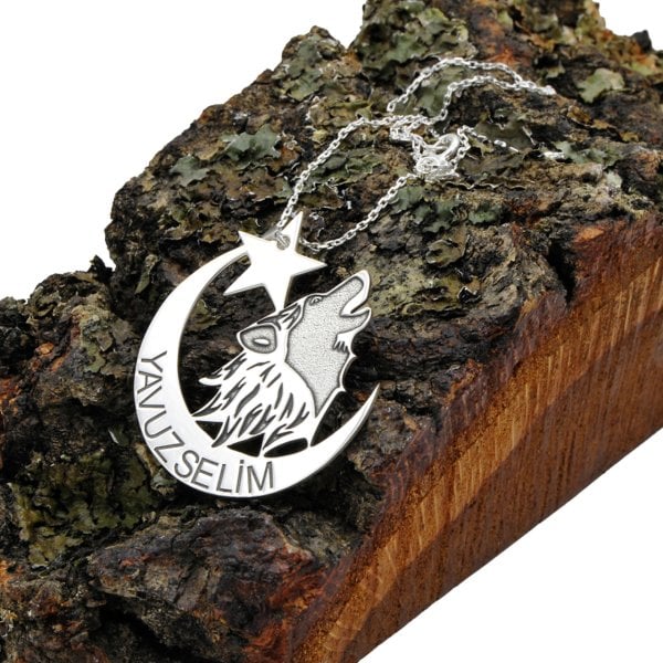 Gümüş Ay Yıldız Kurtlu İsimli Kolye