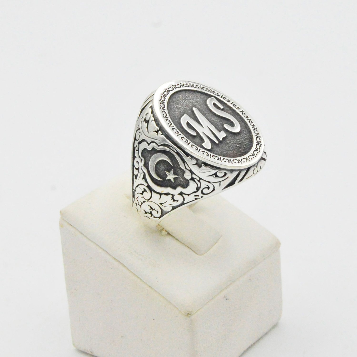 Gümüş Ay Yıldızlı Harfli Erkek Yüzük