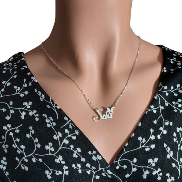 Gümüş Kelebek İsimli Kolye