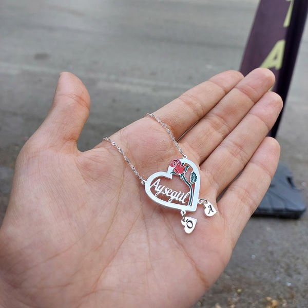 Gümüş Gül Desenli İsimli Kolye