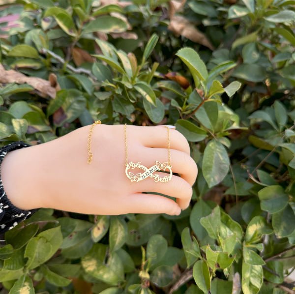 Gümüş Kelebekli Sonsuzluk İsimli Kolye