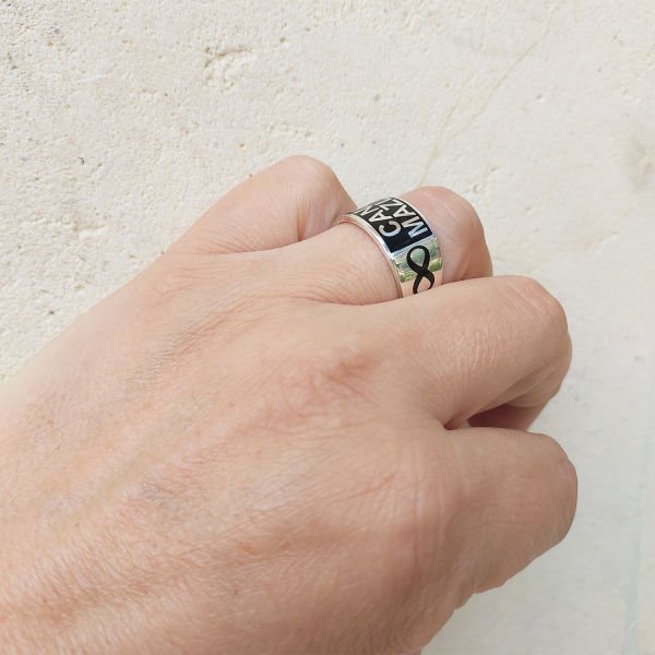 Gümüş Sonsuzluk Tasarımlı Mineli İsimli Yüzük