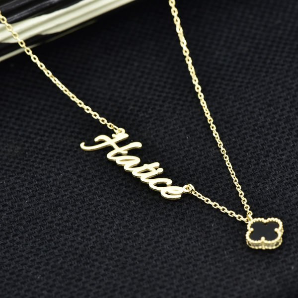 Gümüş İsimli Yonca Kolye