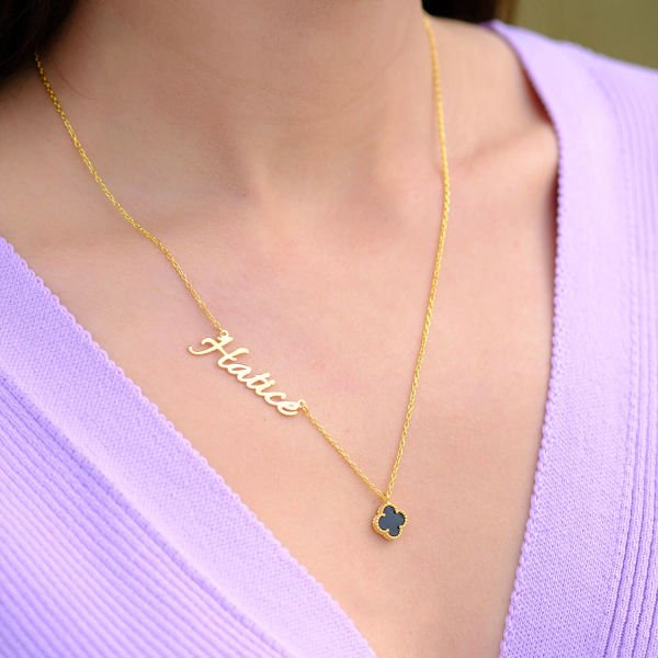 Gümüş İsimli Yonca Kolye