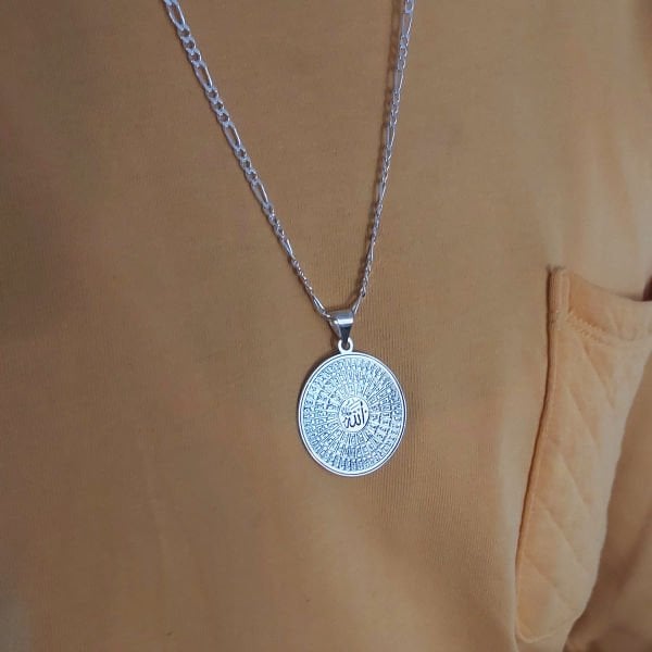 Gümüş Yuvarlak Plaka Esmaül Hüsna İsimli Kolye