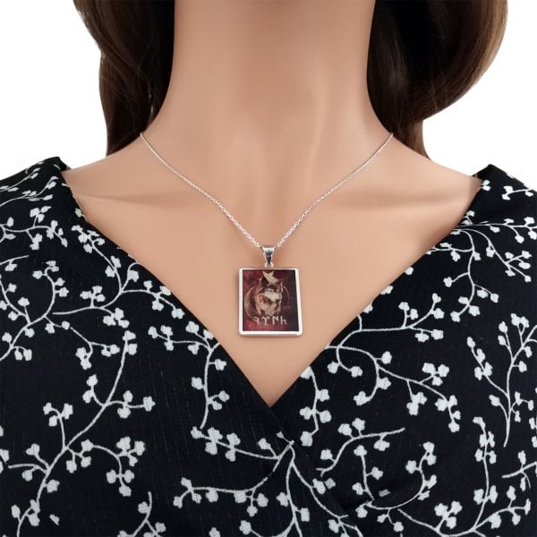 Gümüş Ay Yıldızlı Kurt Resimli Kolye