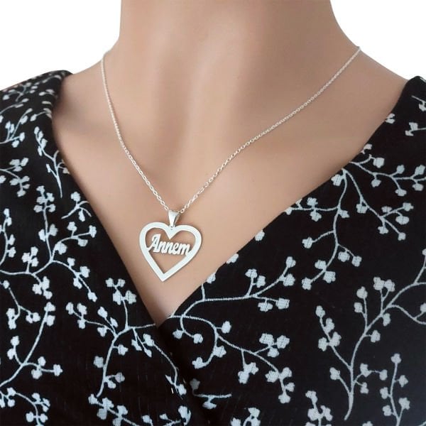 Gümüş Özel Tasarım Kalpli Tek İsimli Kolye