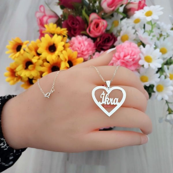 Gümüş Özel Tasarım Kalpli Tek İsimli Kolye