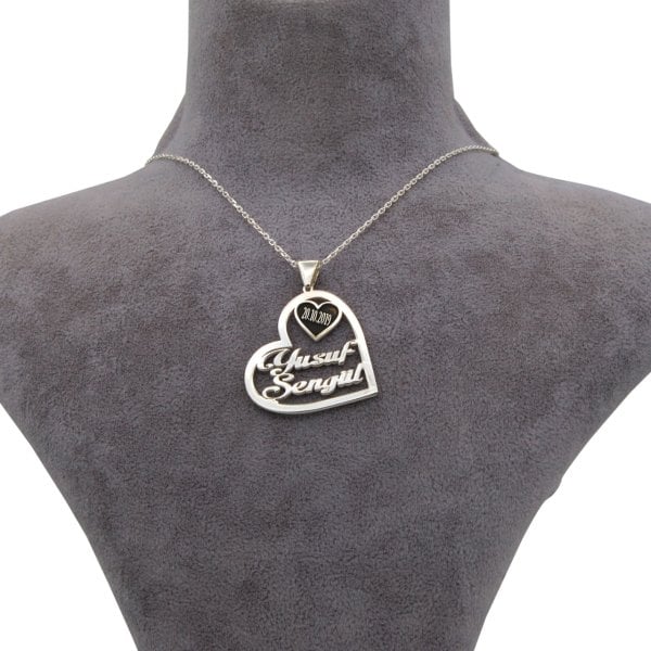 Gümüş Özel Tasarım Kalpli Tarihli İsimli Kolye