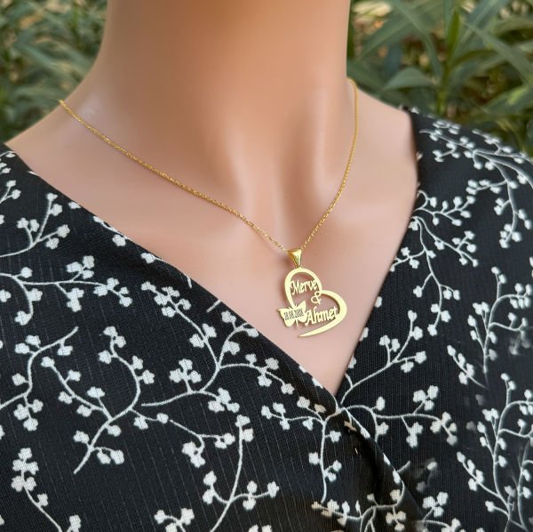 Gümüş Özel Tasarım Kalpli Kelebekli İsimli Kolye