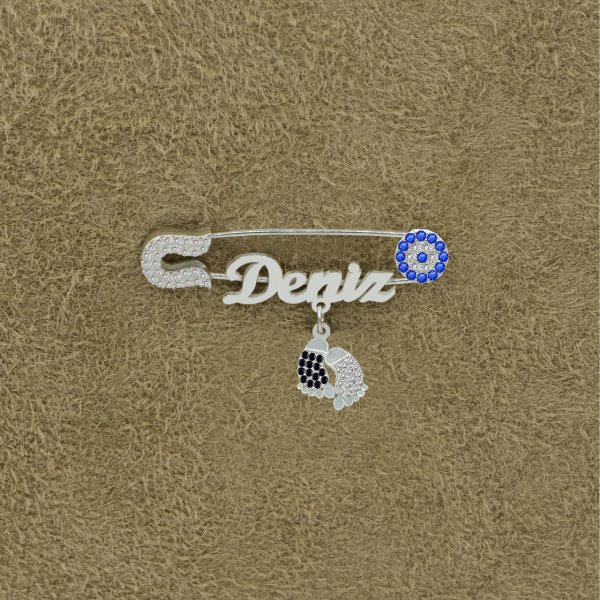 Gümüş Siyah Beyaz Patikli İsimli Bebek İğnesi