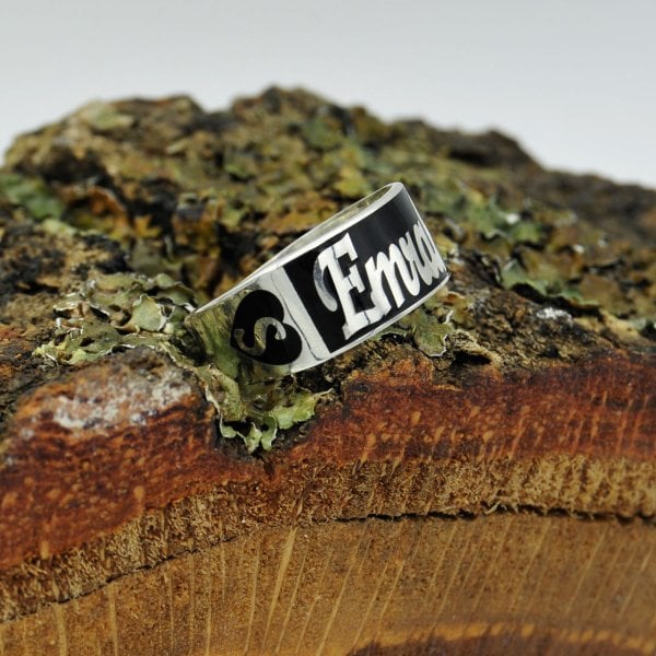 Gümüş Kalpli Mineli İsimli Erkek Yüzük