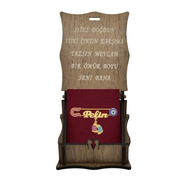 Gümüş Patikli İsimli Çocuk İğnesi