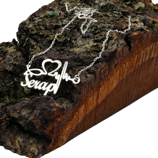 Gümüş Kişiye Özel Kalp Ritimli İsimli Kolye