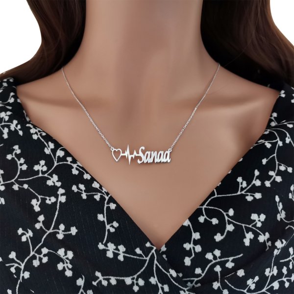 Gümüş Özel Tasarım Kalp Ritimli İsimli Kolye