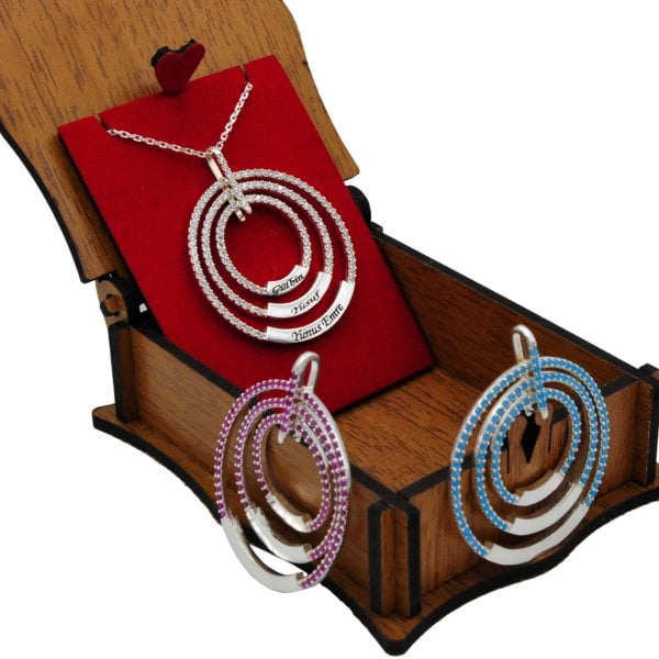 Gümüş Taşlı Üç Halkalı İsimli Kolye