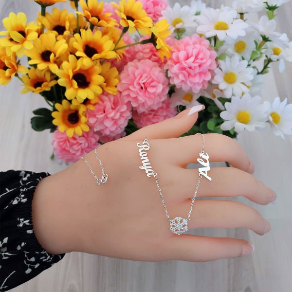 Gümüş Kar Tanesi 2 İsimli Aile Kolyesi